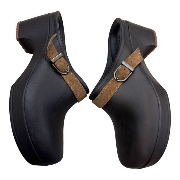 Crocs Women's Sarah Clog Mules Slip-On Buckle Dual Comfort Shoes Brown Size 6 - Picture 8 of 10